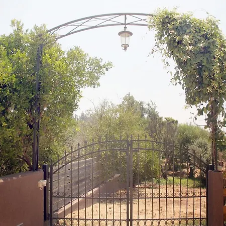 Citrus Grove Apartment